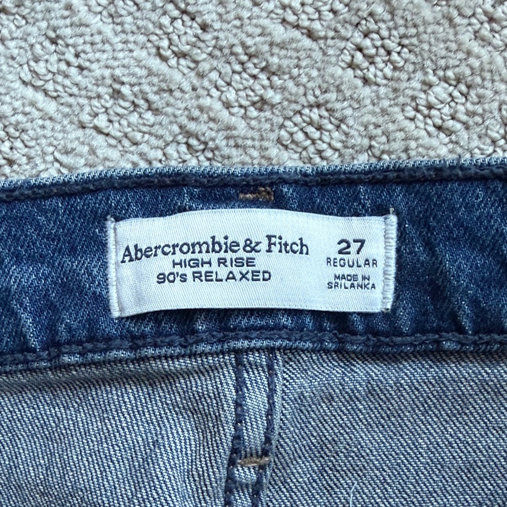 High Rise 90s Relaxed Raw Hem Abercrombie Jeans - Picture 2 of 6